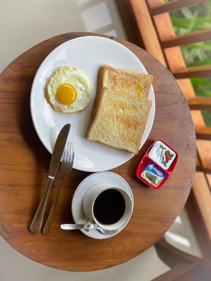 Mertha Sari Resto & * Klungkung